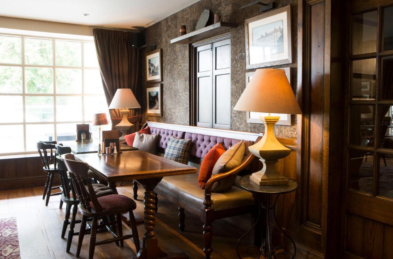 Saracens Head Hotel เบดด์เกอเลิร์ท ภายนอก รูปภาพ