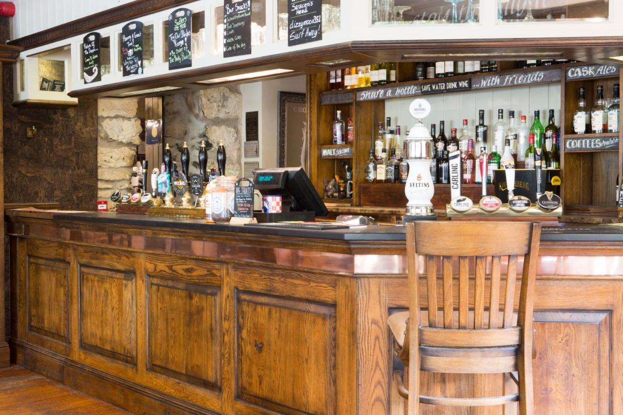 Saracens Head Hotel เบดด์เกอเลิร์ท ภายนอก รูปภาพ